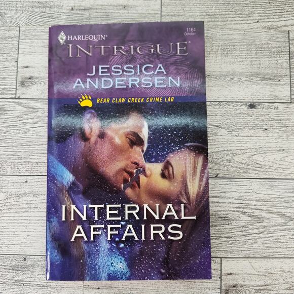 Internal Affairs by Jessica Andersen 2009 Harlequin Intrigue Paperback Romance - Picture 10 of 11